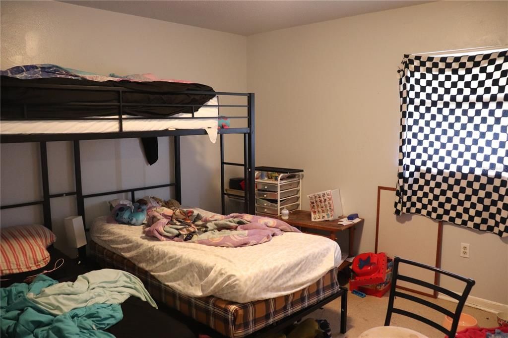 For Sale: $595,000 (8 beds, 0 baths, 3948 Square Feet)