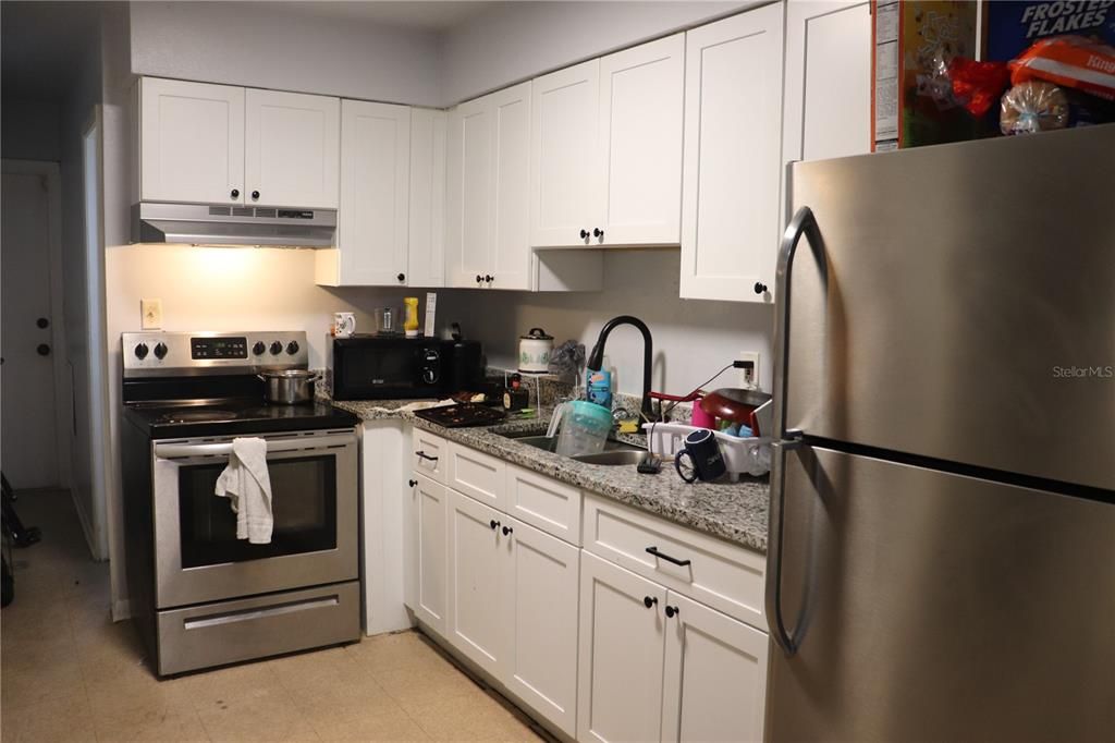 For Sale: $595,000 (8 beds, 0 baths, 3948 Square Feet)