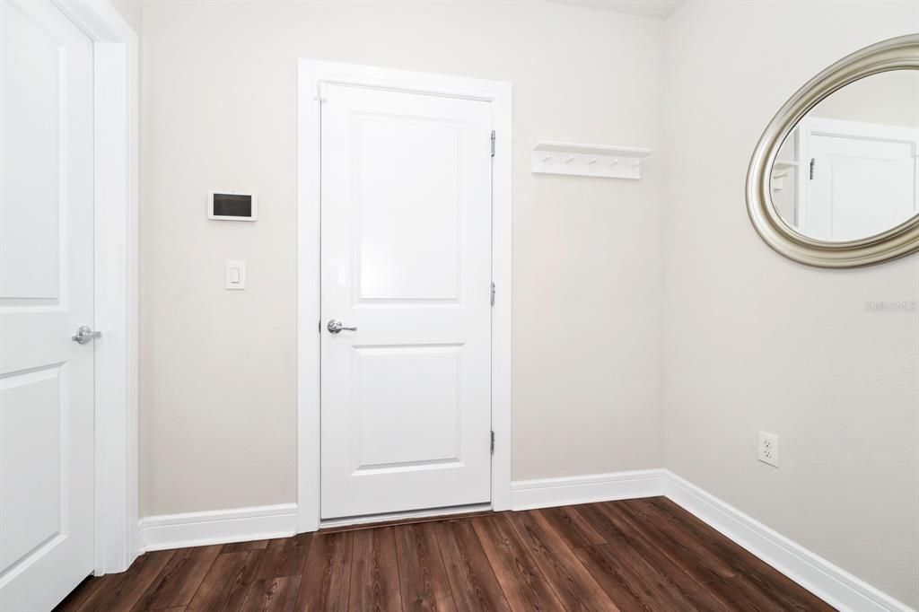 For Rent: $2,600 (4 beds, 2 baths, 2395 Square Feet)
