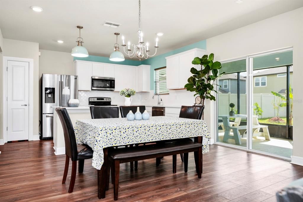 For Rent: $2,600 (4 beds, 2 baths, 2395 Square Feet)