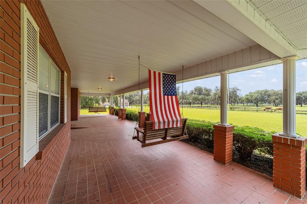 For Sale: $1,050,000 (4 beds, 3 baths, 6878 Square Feet)