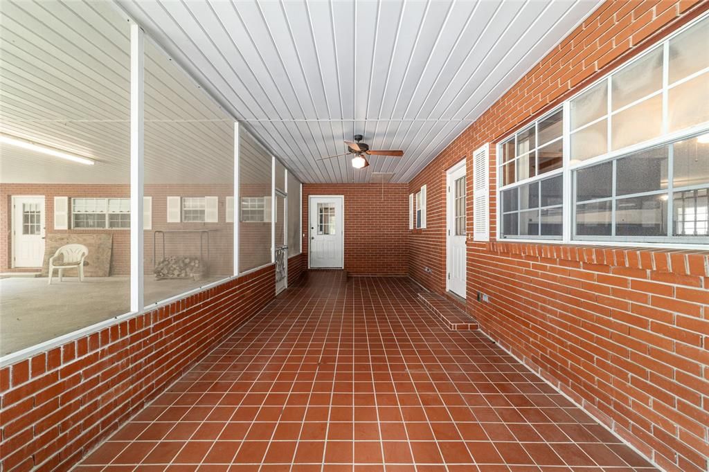 For Sale: $1,050,000 (4 beds, 3 baths, 6878 Square Feet)