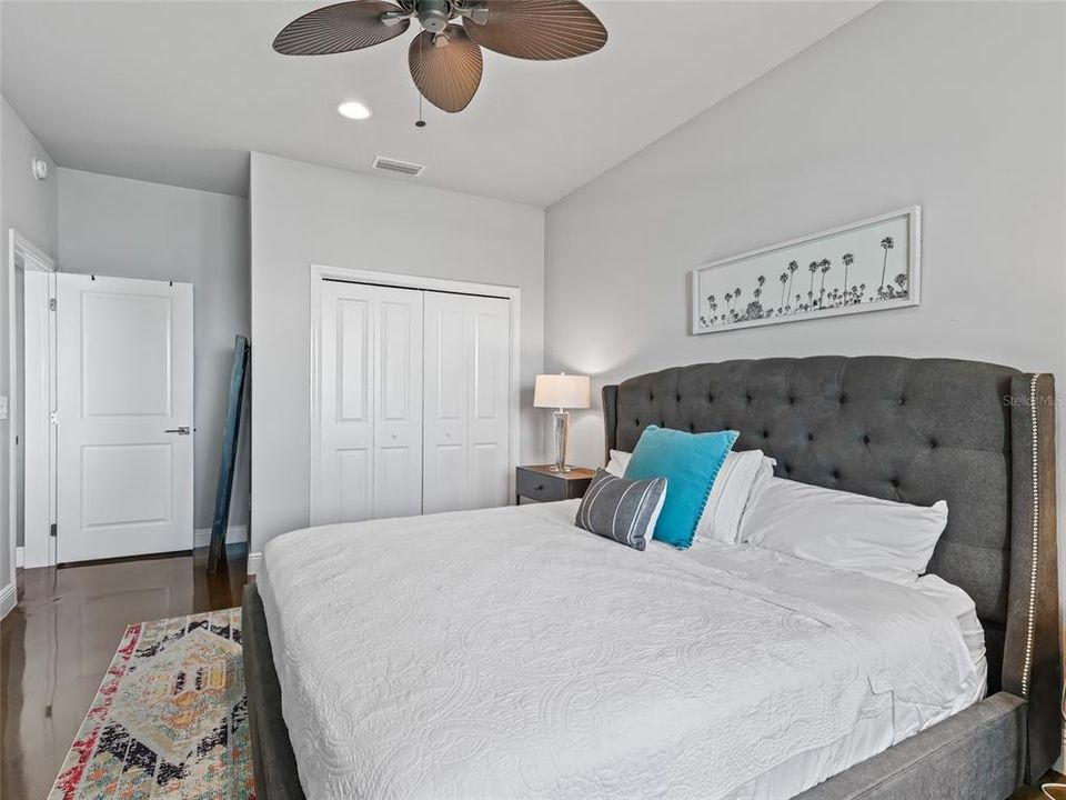 For Sale: $1,875,000 (7 beds, 4 baths, 5046 Square Feet)