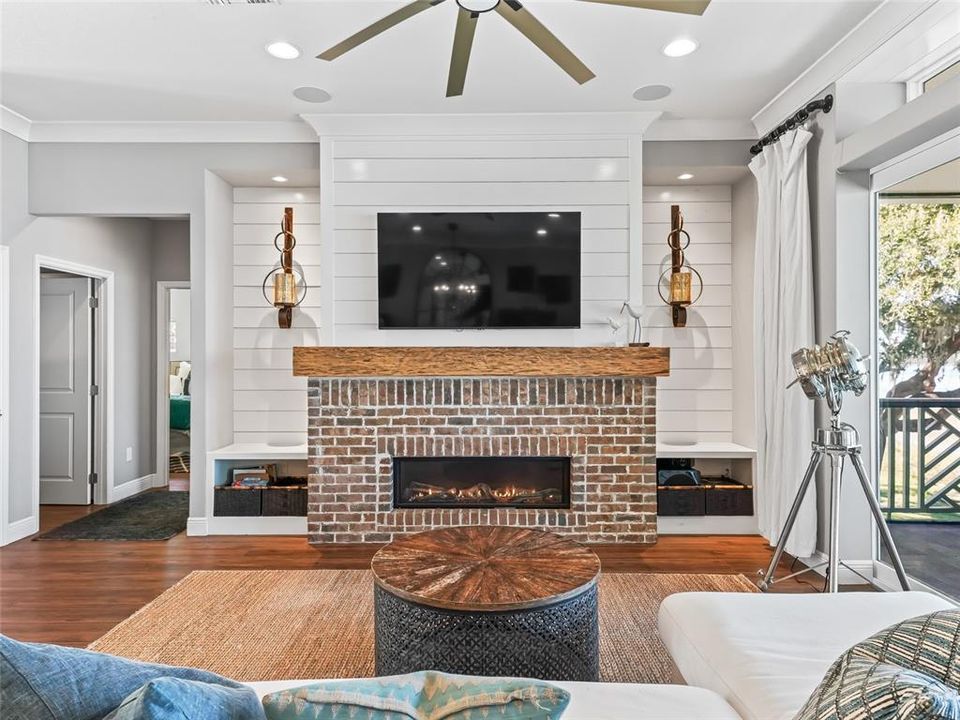 For Sale: $1,875,000 (7 beds, 4 baths, 5046 Square Feet)