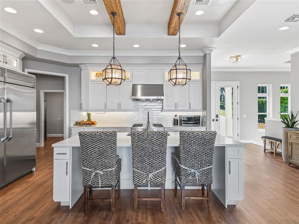 For Sale: $1,875,000 (7 beds, 4 baths, 5046 Square Feet)
