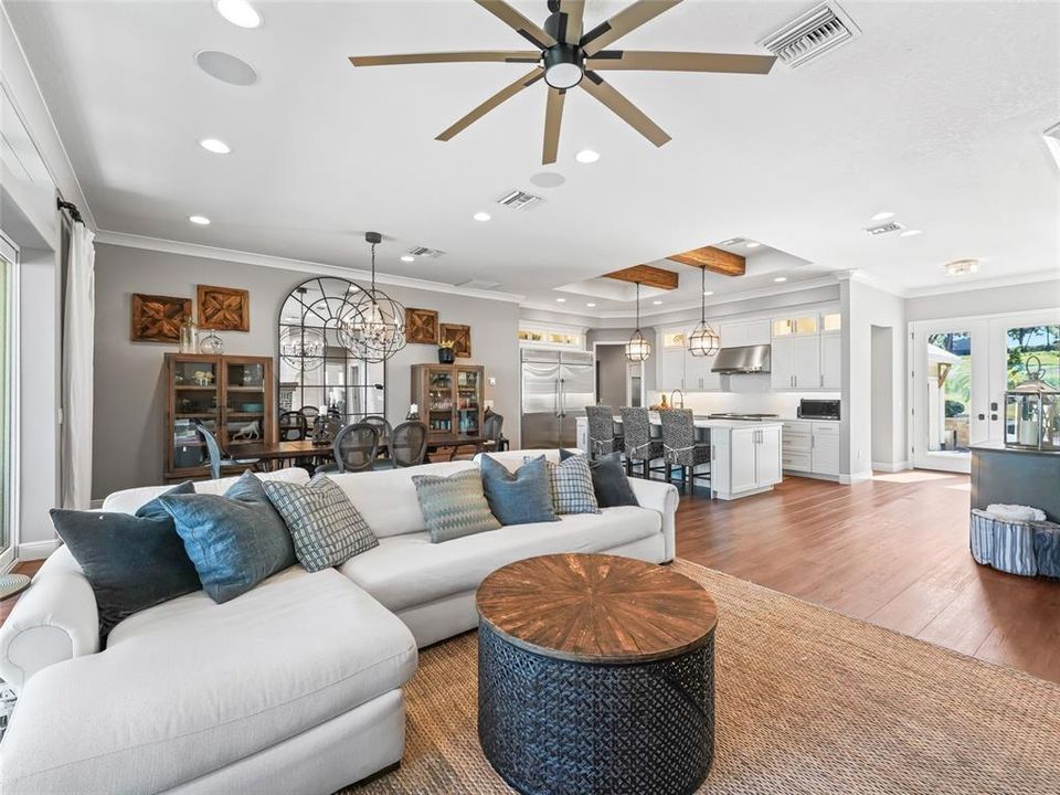 For Sale: $1,875,000 (7 beds, 4 baths, 5046 Square Feet)