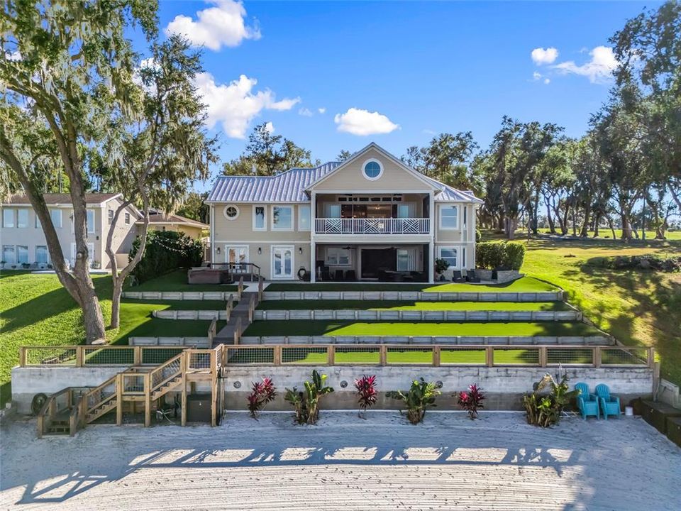 For Sale: $1,875,000 (7 beds, 4 baths, 5046 Square Feet)