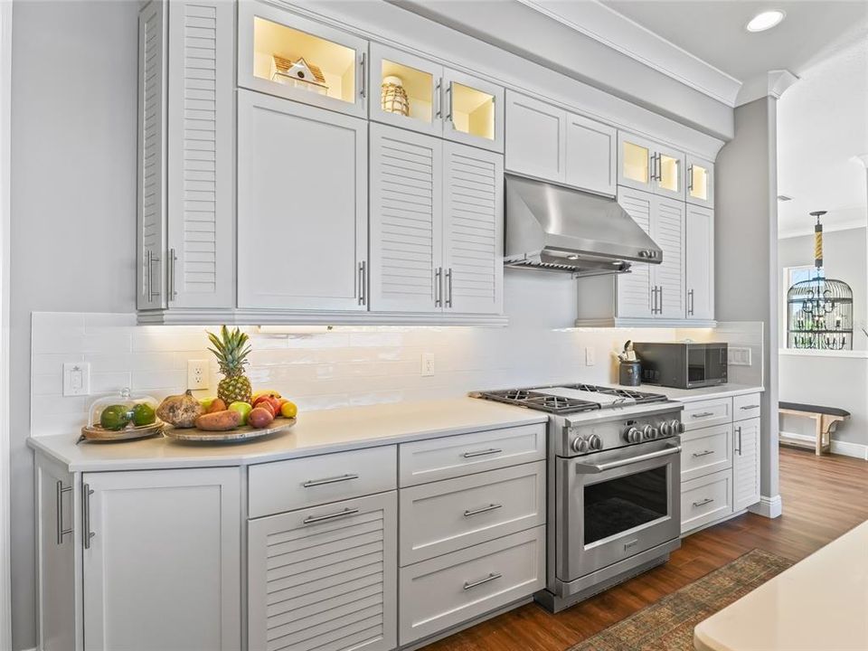 For Sale: $1,875,000 (7 beds, 4 baths, 5046 Square Feet)