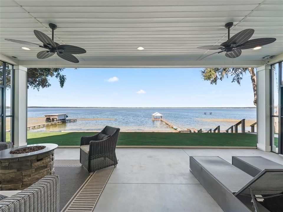 For Sale: $1,875,000 (7 beds, 4 baths, 5046 Square Feet)