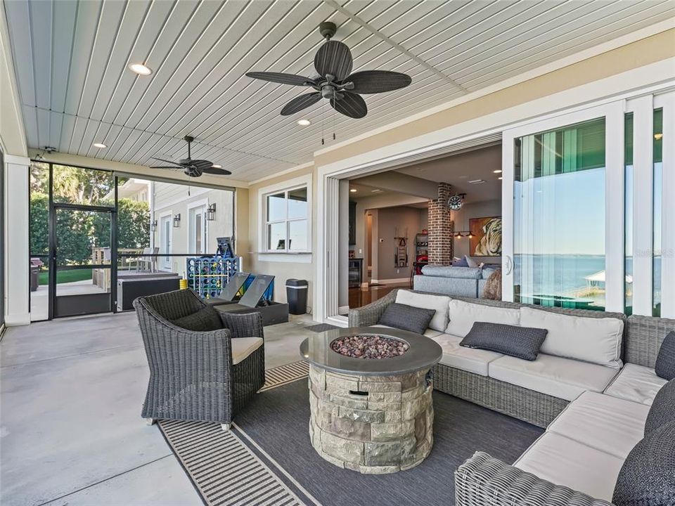 For Sale: $1,875,000 (7 beds, 4 baths, 5046 Square Feet)