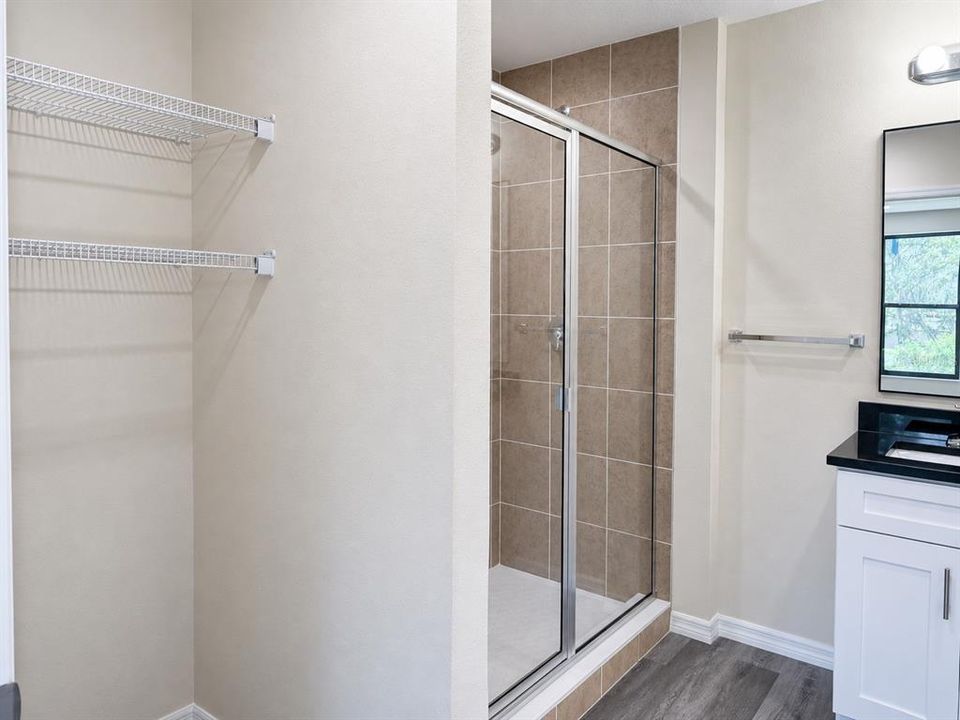 En Venta: $325,000 (3 camas, 2 baños, 1918 Pies cuadrados)