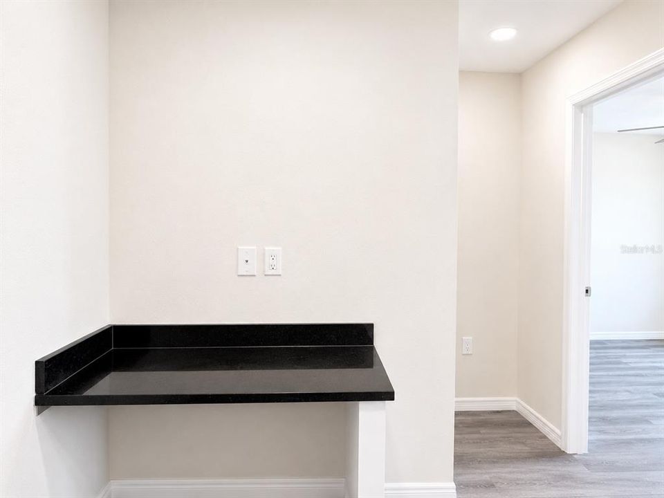 En Venta: $325,000 (3 camas, 2 baños, 1918 Pies cuadrados)