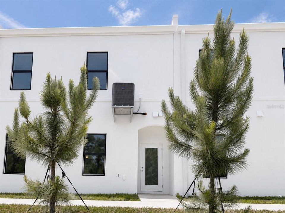 En Venta: $325,000 (3 camas, 2 baños, 1918 Pies cuadrados)