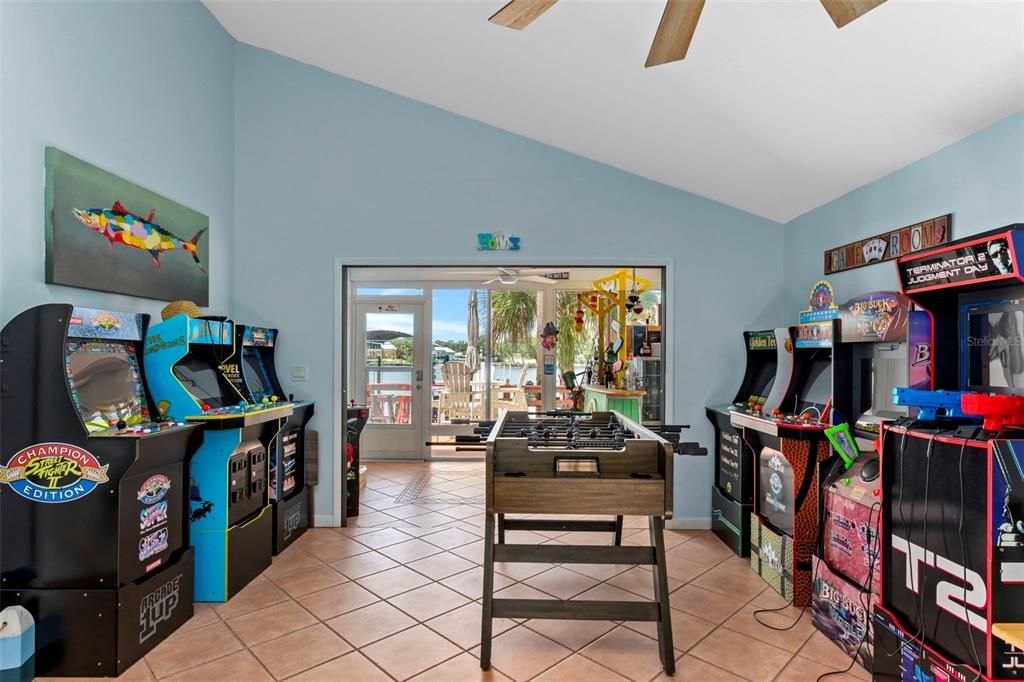 For Sale: $799,000 (3 beds, 2 baths, 1430 Square Feet)