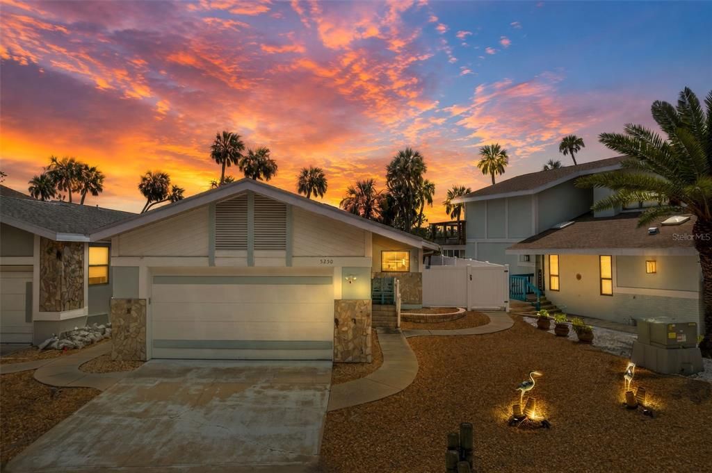 For Sale: $799,000 (3 beds, 2 baths, 1430 Square Feet)