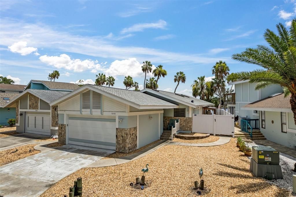 For Sale: $799,000 (3 beds, 2 baths, 1430 Square Feet)