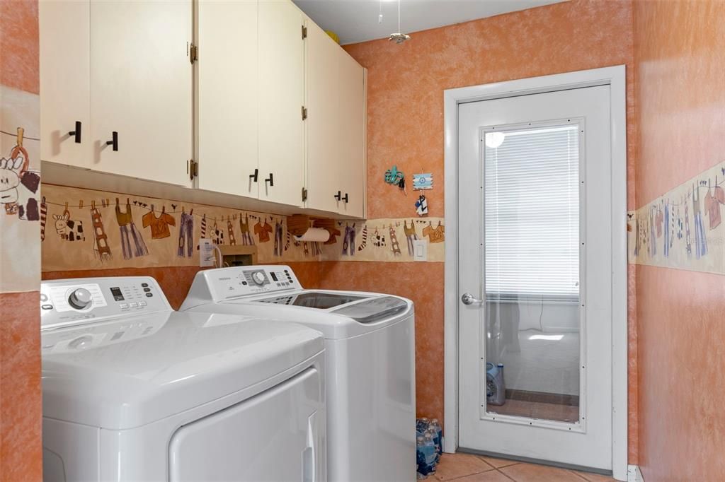 For Sale: $799,000 (3 beds, 2 baths, 1430 Square Feet)