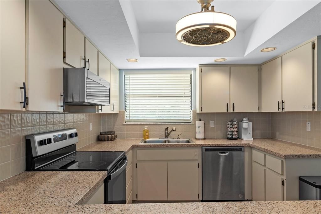 For Sale: $799,000 (3 beds, 2 baths, 1430 Square Feet)