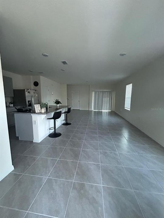 For Sale: $319,000 (3 beds, 2 baths, 1814 Square Feet)