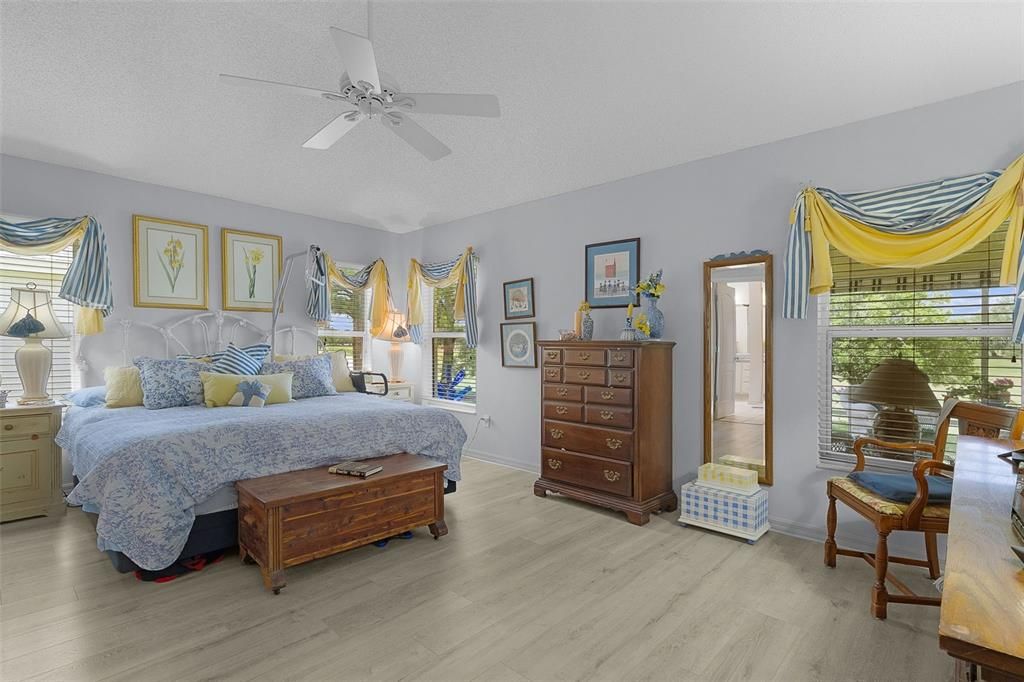For Sale: $579,850 (3 beds, 2 baths, 2003 Square Feet)