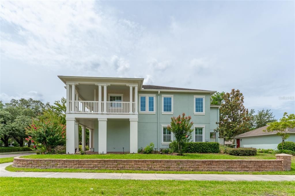 En Venta: $649,000 (4 camas, 3 baños, 3023 Pies cuadrados)