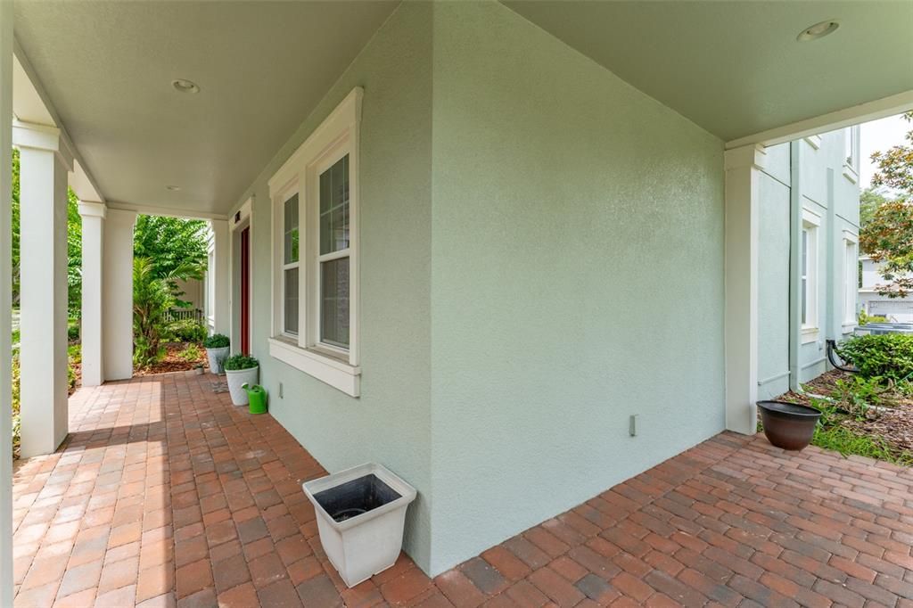 En Venta: $649,000 (4 camas, 3 baños, 3023 Pies cuadrados)