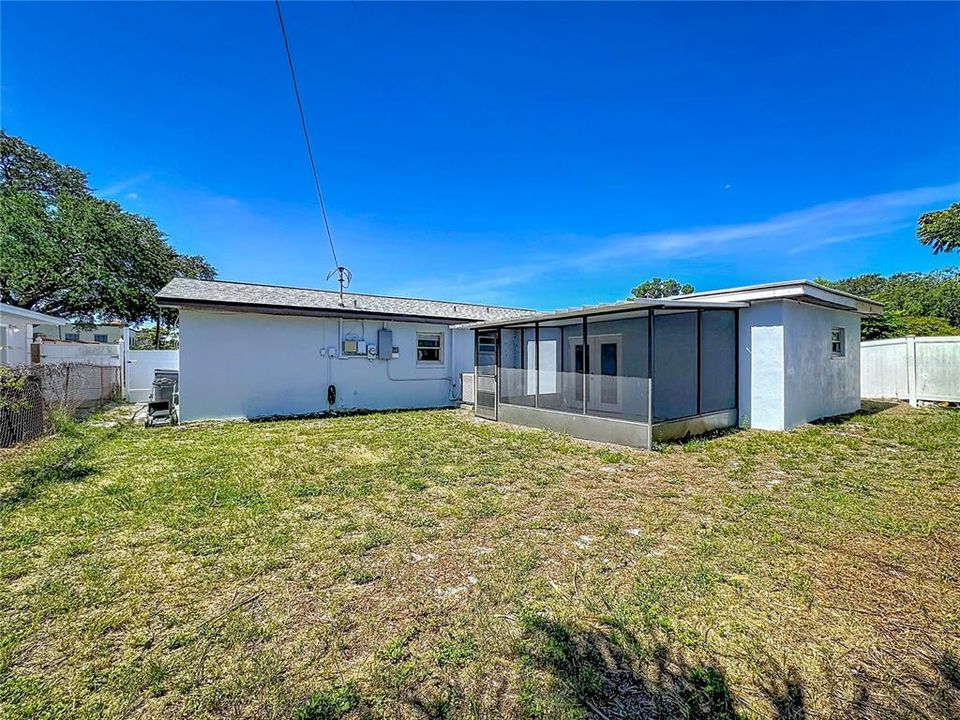 For Sale: $420,000 (4 beds, 2 baths, 1642 Square Feet)