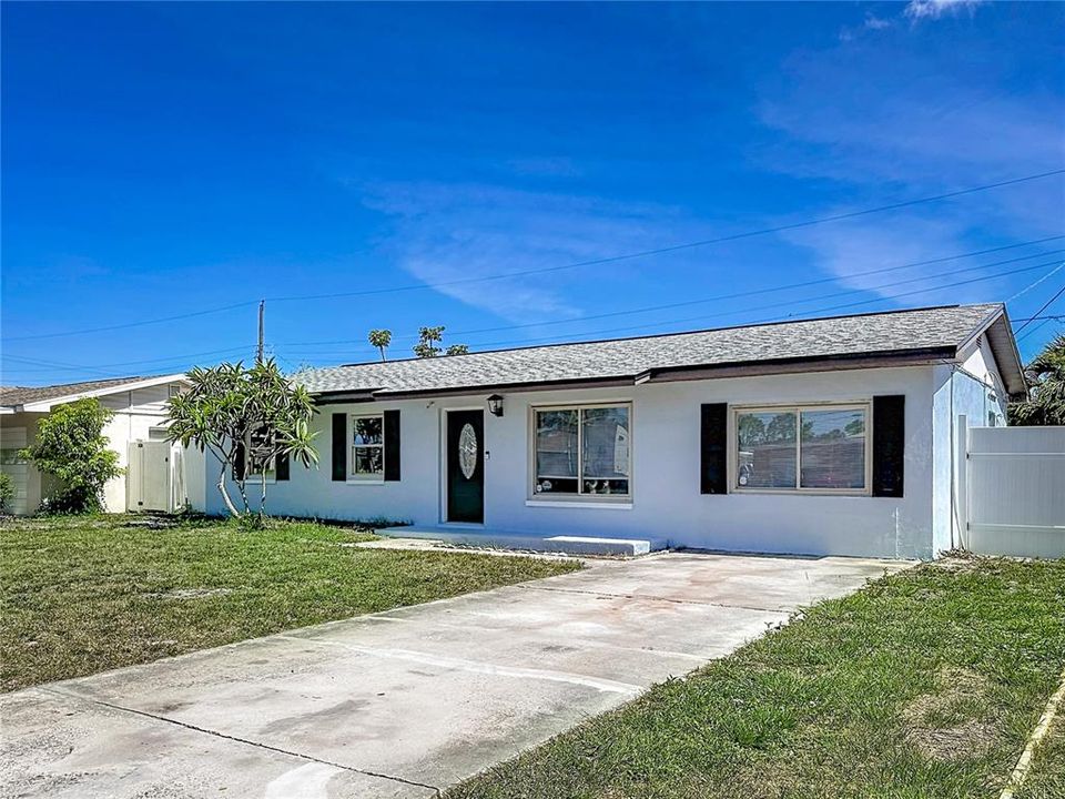 For Sale: $420,000 (4 beds, 2 baths, 1642 Square Feet)