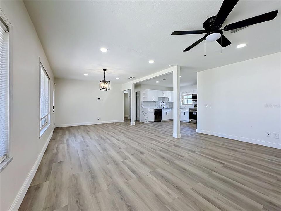 For Sale: $420,000 (4 beds, 2 baths, 1642 Square Feet)