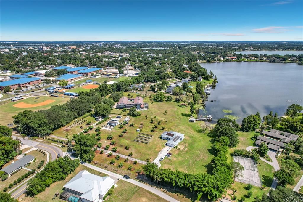 待售: $149,900 (0.70 acres)