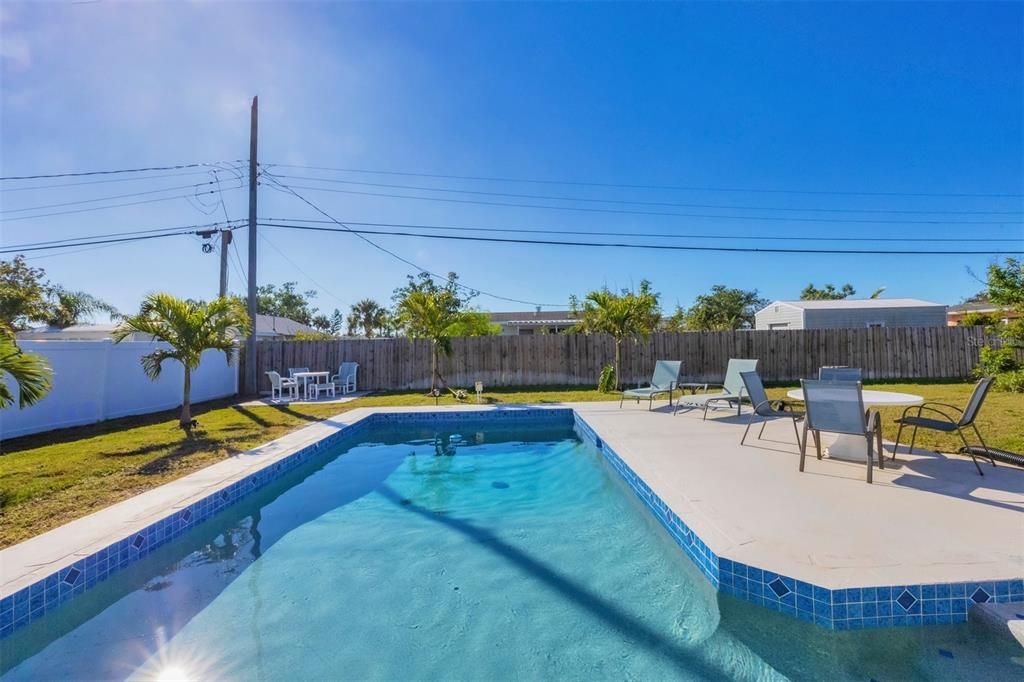 For Sale: $339,000 (3 beds, 2 baths, 1205 Square Feet)