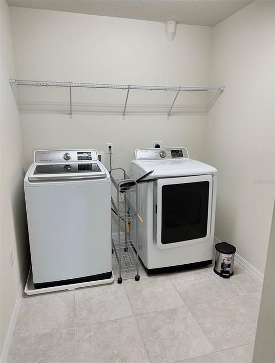 For Rent: $2,825 (3 beds, 2 baths, 2128 Square Feet)