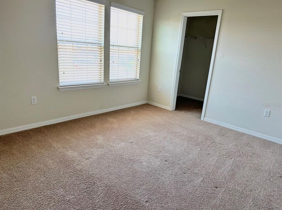 For Rent: $2,825 (3 beds, 2 baths, 2128 Square Feet)