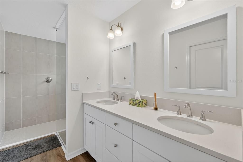 For Sale: $455,000 (3 beds, 2 baths, 1696 Square Feet)