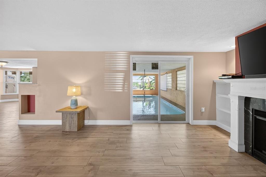 For Sale: $599,900 (4 beds, 3 baths, 2461 Square Feet)