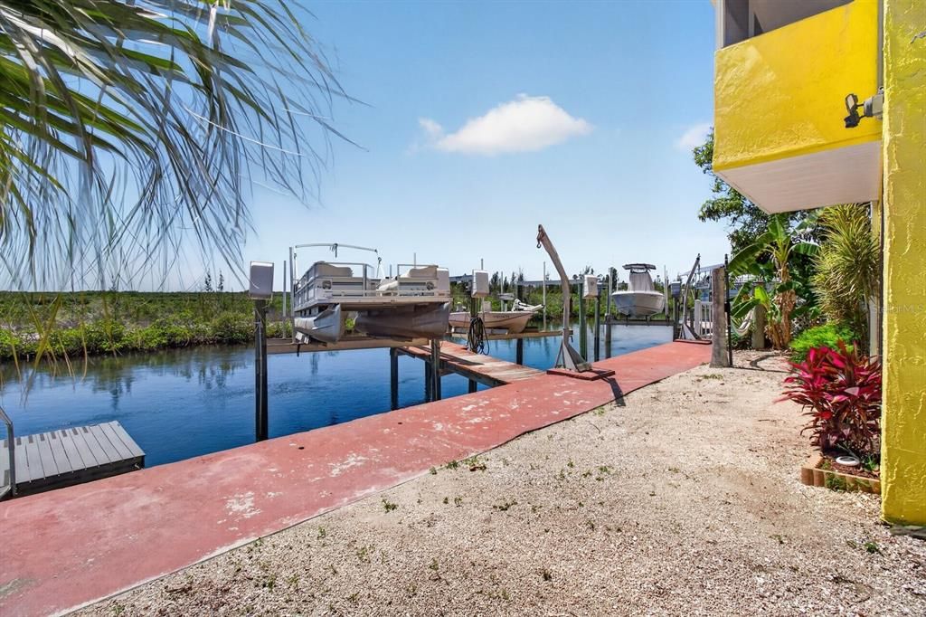 For Sale: $599,900 (4 beds, 3 baths, 2461 Square Feet)
