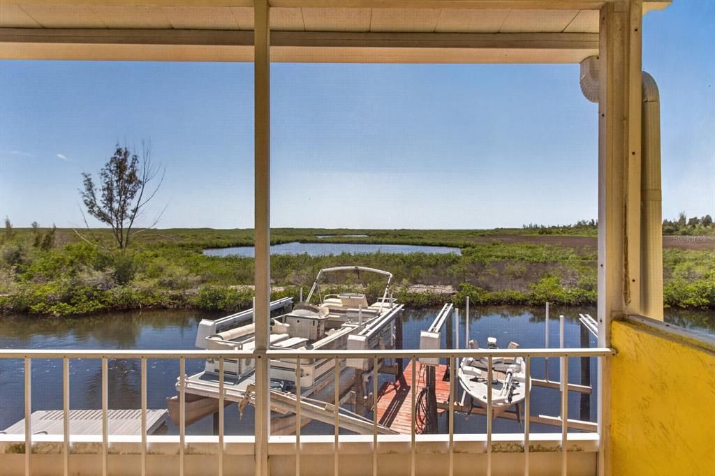 For Sale: $599,900 (4 beds, 3 baths, 2461 Square Feet)