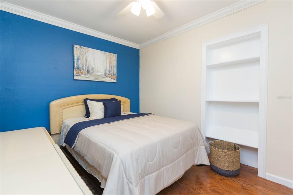 For Rent: $2,500 (3 beds, 2 baths, 1422 Square Feet)