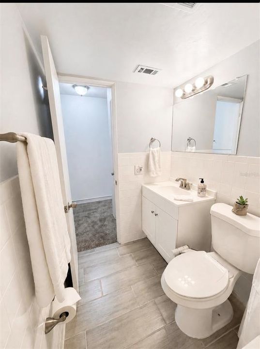 For Sale: $99,500 (1 beds, 1 baths, 595 Square Feet)