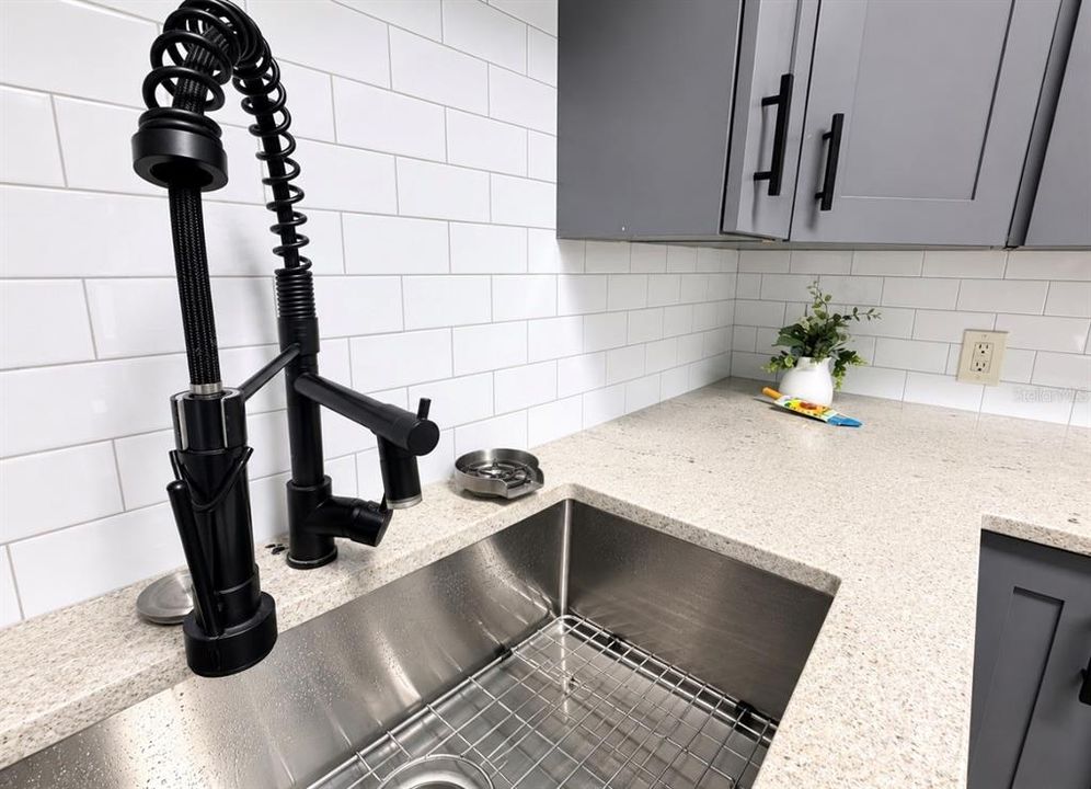 En Venta: $99,500 (1 camas, 1 baños, 595 Pies cuadrados)