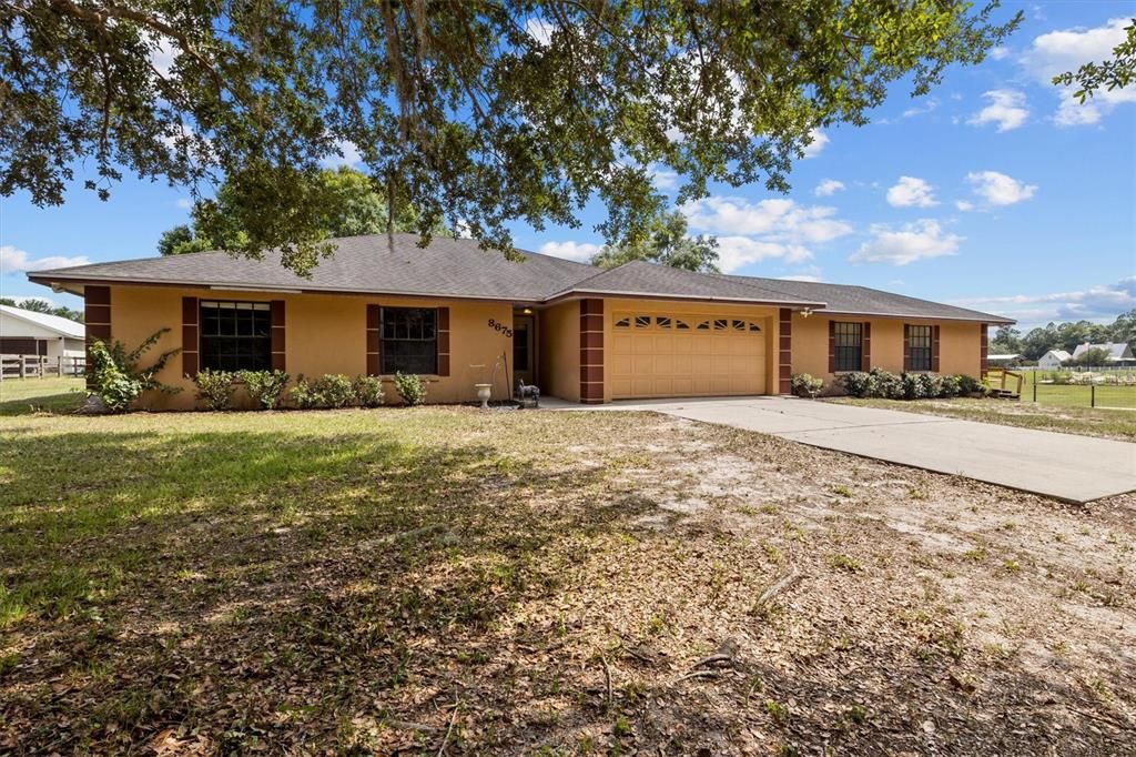 For Sale: $399,900 (3 beds, 2 baths, 2334 Square Feet)