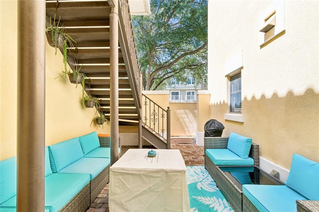 For Rent: $7,600 (3 beds, 2 baths, 2799 Square Feet)