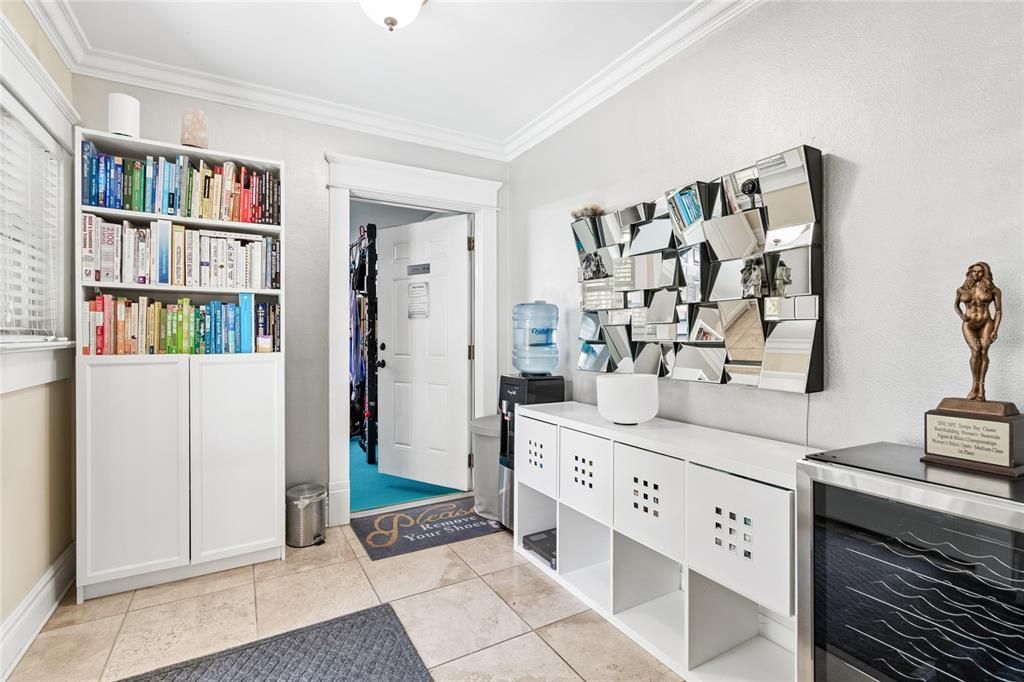 For Rent: $7,600 (3 beds, 2 baths, 2799 Square Feet)