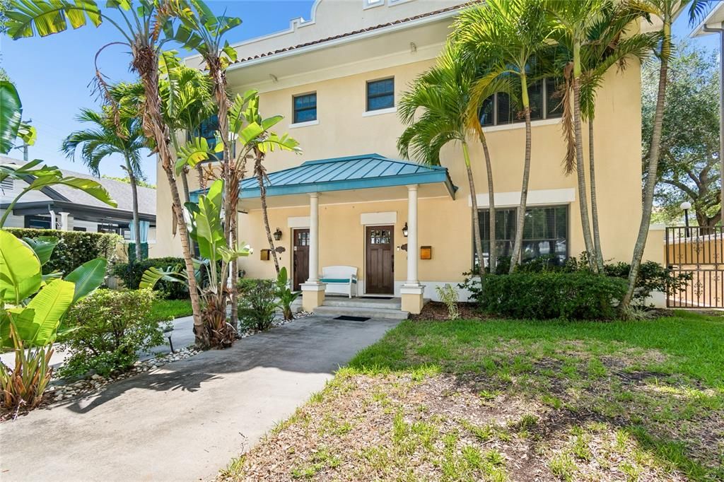 For Rent: $7,600 (3 beds, 2 baths, 2799 Square Feet)