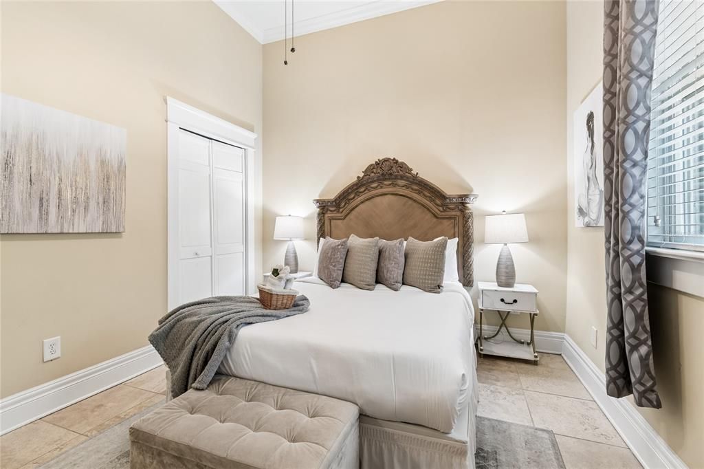 For Rent: $7,600 (3 beds, 2 baths, 2799 Square Feet)