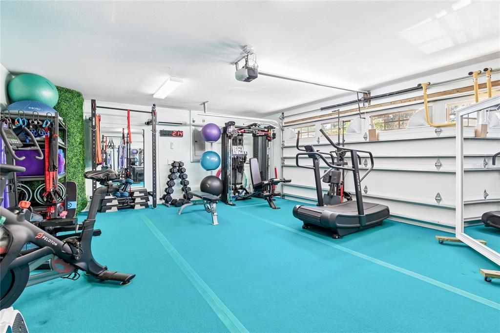 For Rent: $7,600 (3 beds, 2 baths, 2799 Square Feet)