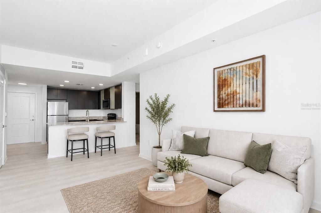 For Rent: $2,100 (2 beds, 2 baths, 1085 Square Feet)