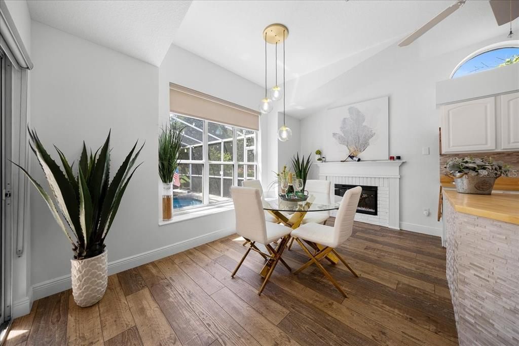 For Sale: $587,500 (2 beds, 2 baths, 1522 Square Feet)