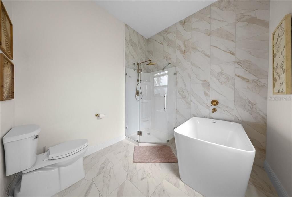 For Sale: $587,500 (2 beds, 2 baths, 1522 Square Feet)