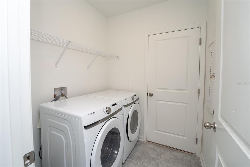 В аренду: $2,250 (5 спален, 2 ванн, 2254 Квадратных фут)